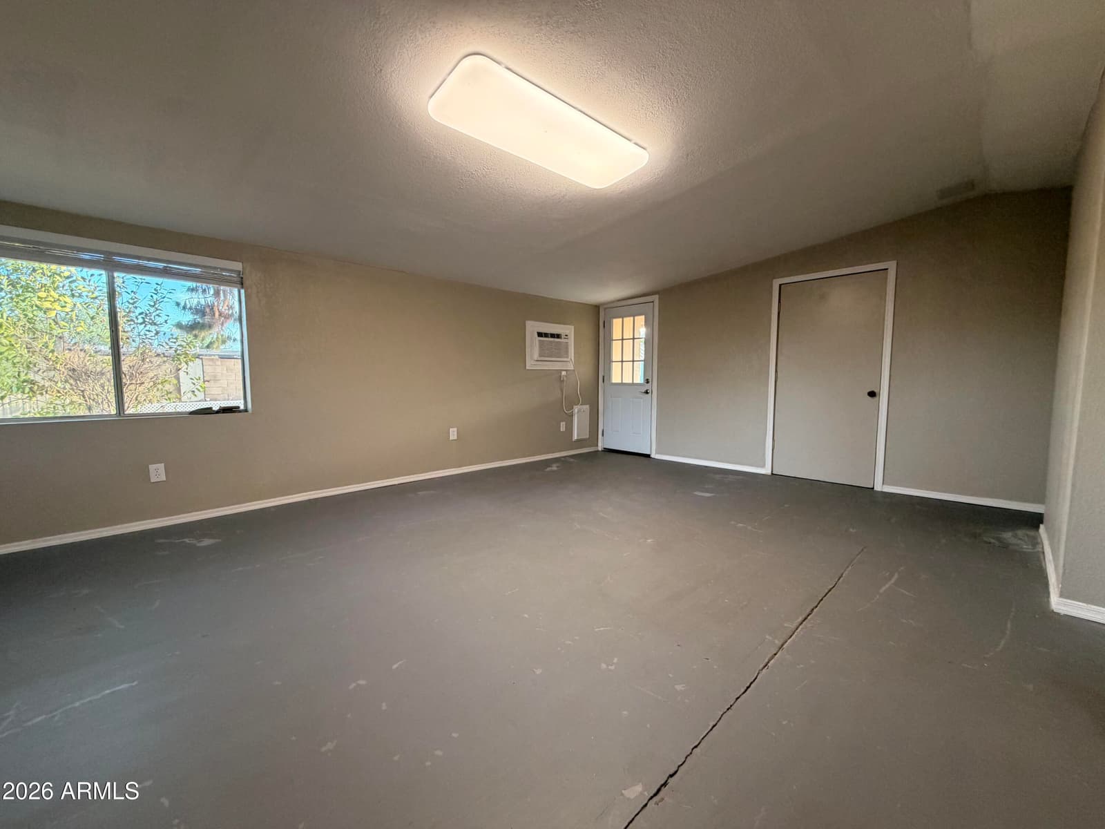3725 W ELM Street, Phoenix, AZ 85019 — photo 8 of 15