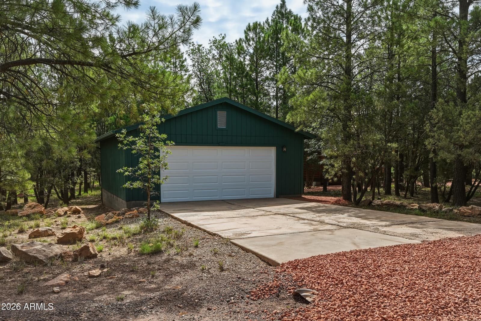 1741 GREEN TOP Drive, Happy Jack, AZ 86024 — photo 37 of 42