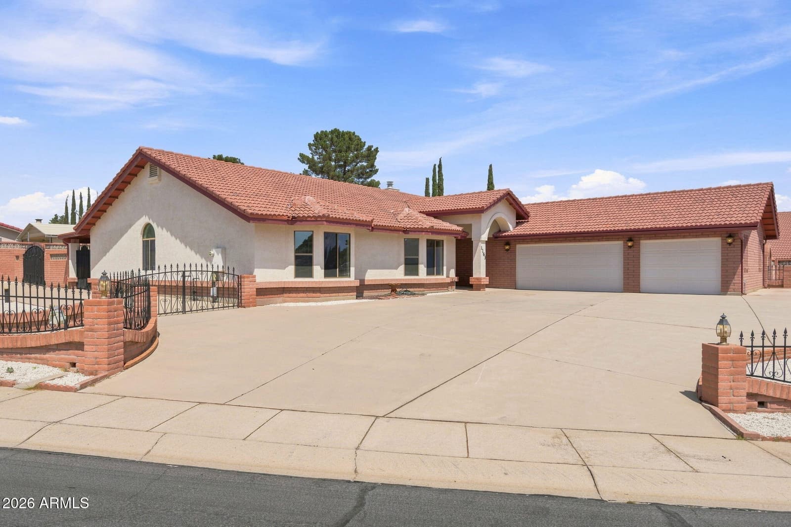 1163 EXETER Drive, Sierra Vista, AZ 85635 — photo 5 of 52