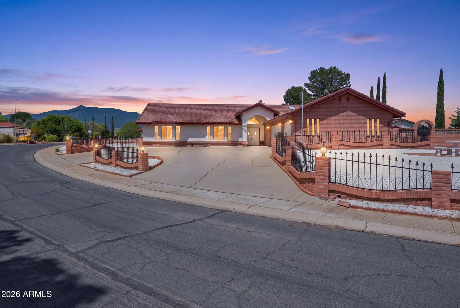1163 EXETER Drive, Sierra Vista, AZ 85635 — photo 1 of 52