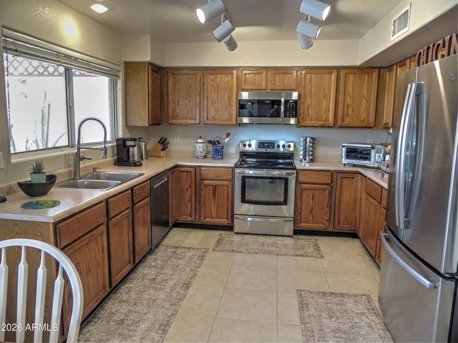 4309 E ROCKLEDGE Road, Phoenix, AZ 85044 — photo 3 of 33
