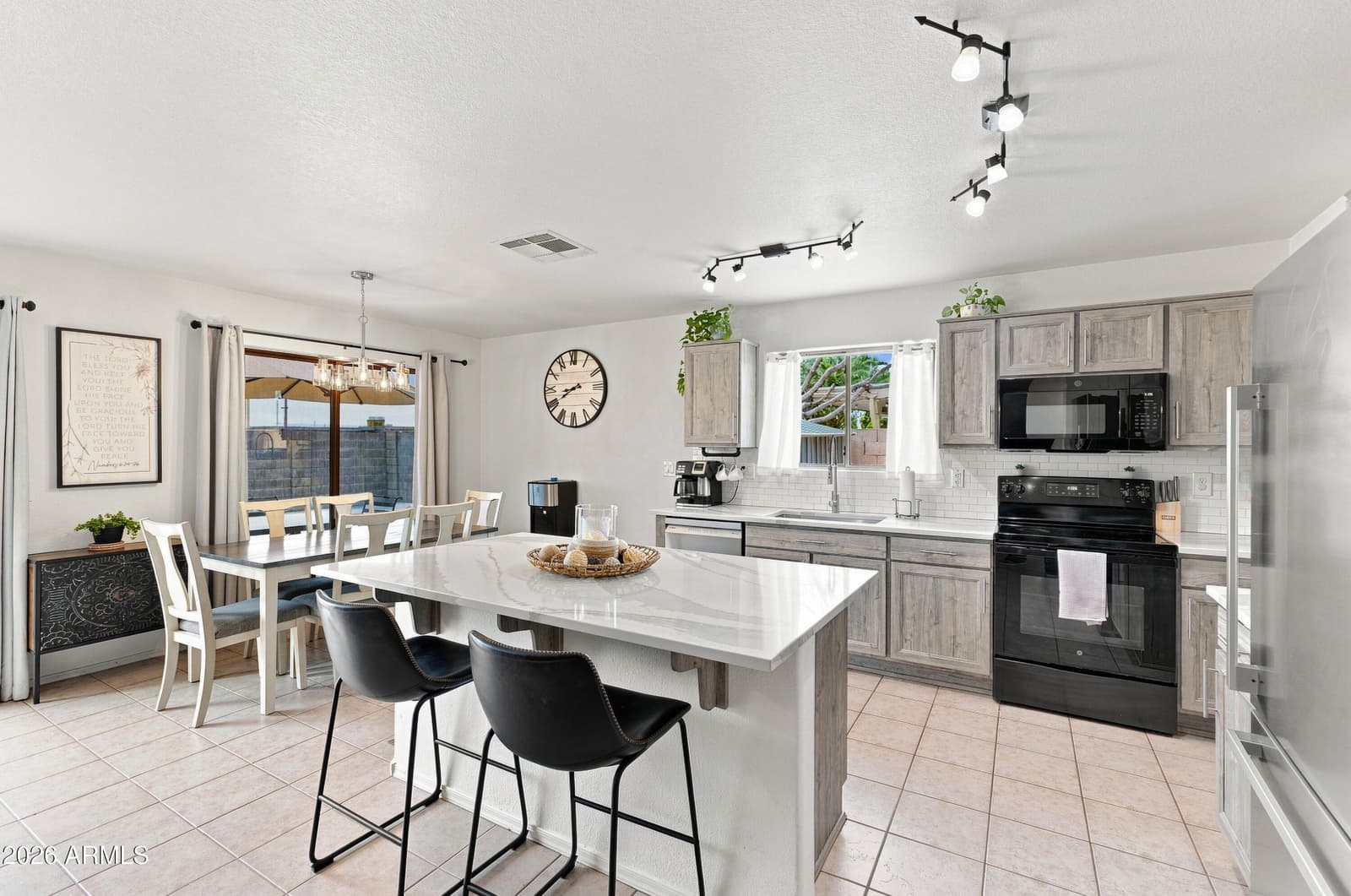 21227 N 30TH Avenue, Phoenix, AZ 85027 — photo 16 of 44