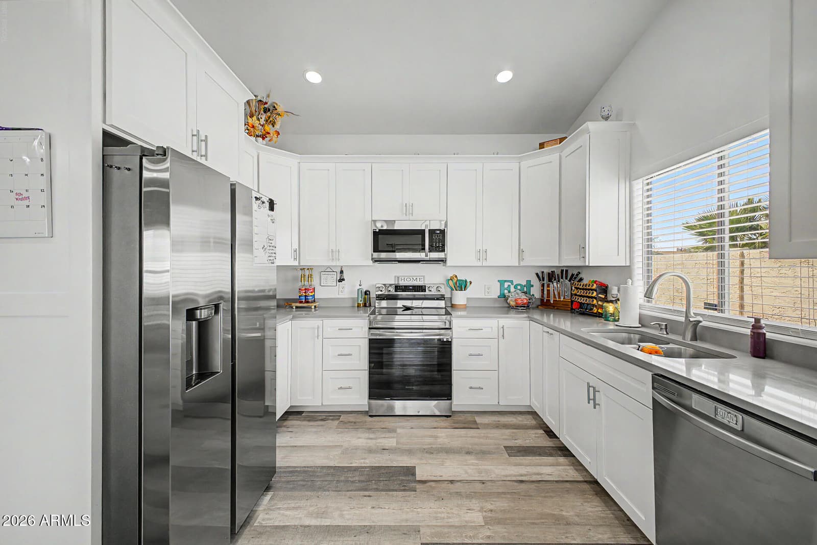 785 S PALO VERDE Drive, Apache Junction, AZ 85120 — photo 17 of 33