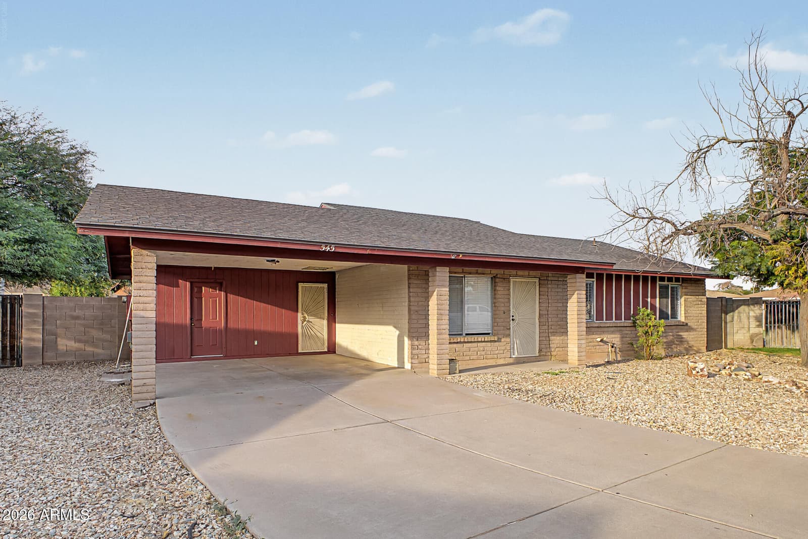545 S GLENNWOOD Circle, Mesa, AZ 85204 — photo 4 of 33