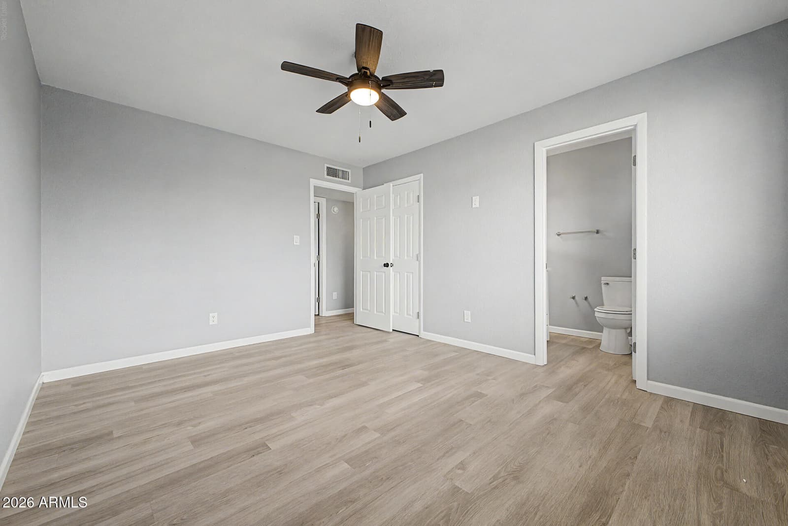 545 S GLENNWOOD Circle, Mesa, AZ 85204 — photo 16 of 33
