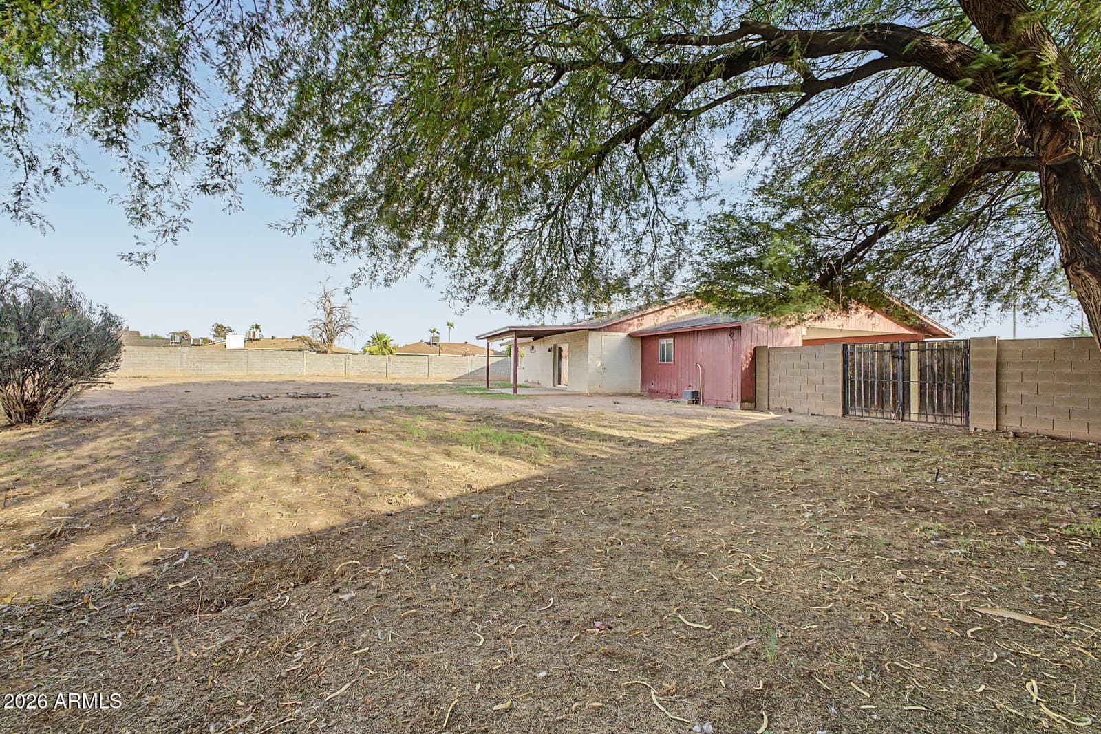 545 S GLENNWOOD Circle, Mesa, AZ 85204 — photo 29 of 33