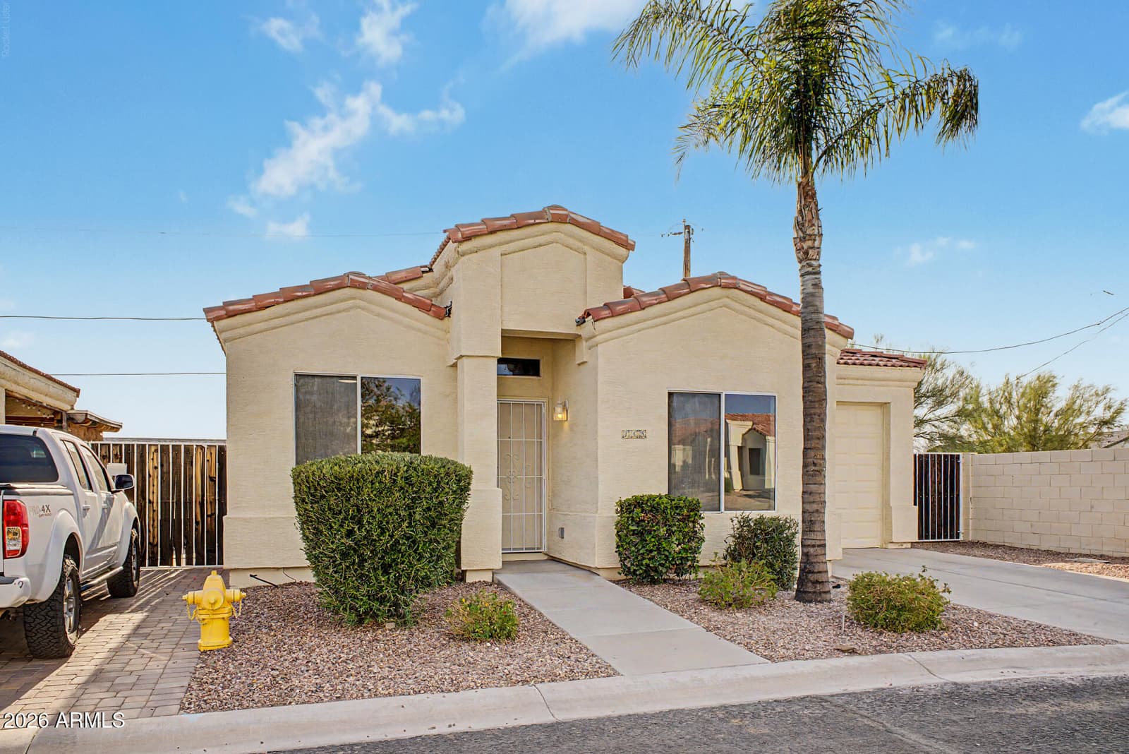 148 N WARREN Street, Mesa, AZ 85207 — photo 5 of 38