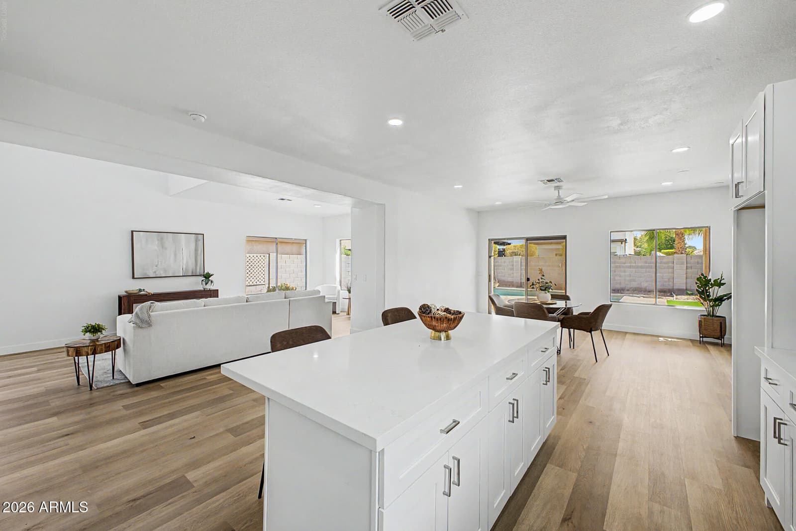 13361 W EVANS Drive, Surprise, AZ 85379 — photo 8 of 33