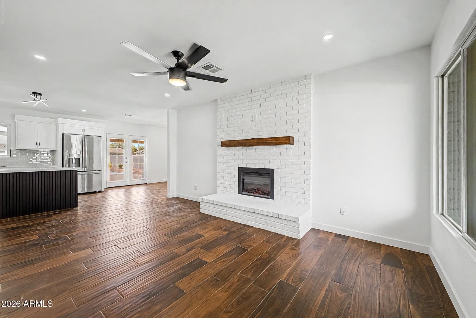 2327 E VICTORY Drive, Tempe, AZ 85288 — photo 12 of 25