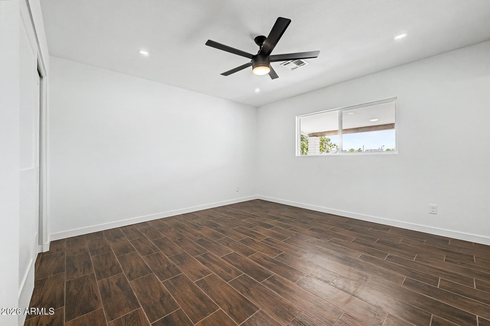 2327 E VICTORY Drive, Tempe, AZ 85288 — photo 14 of 25