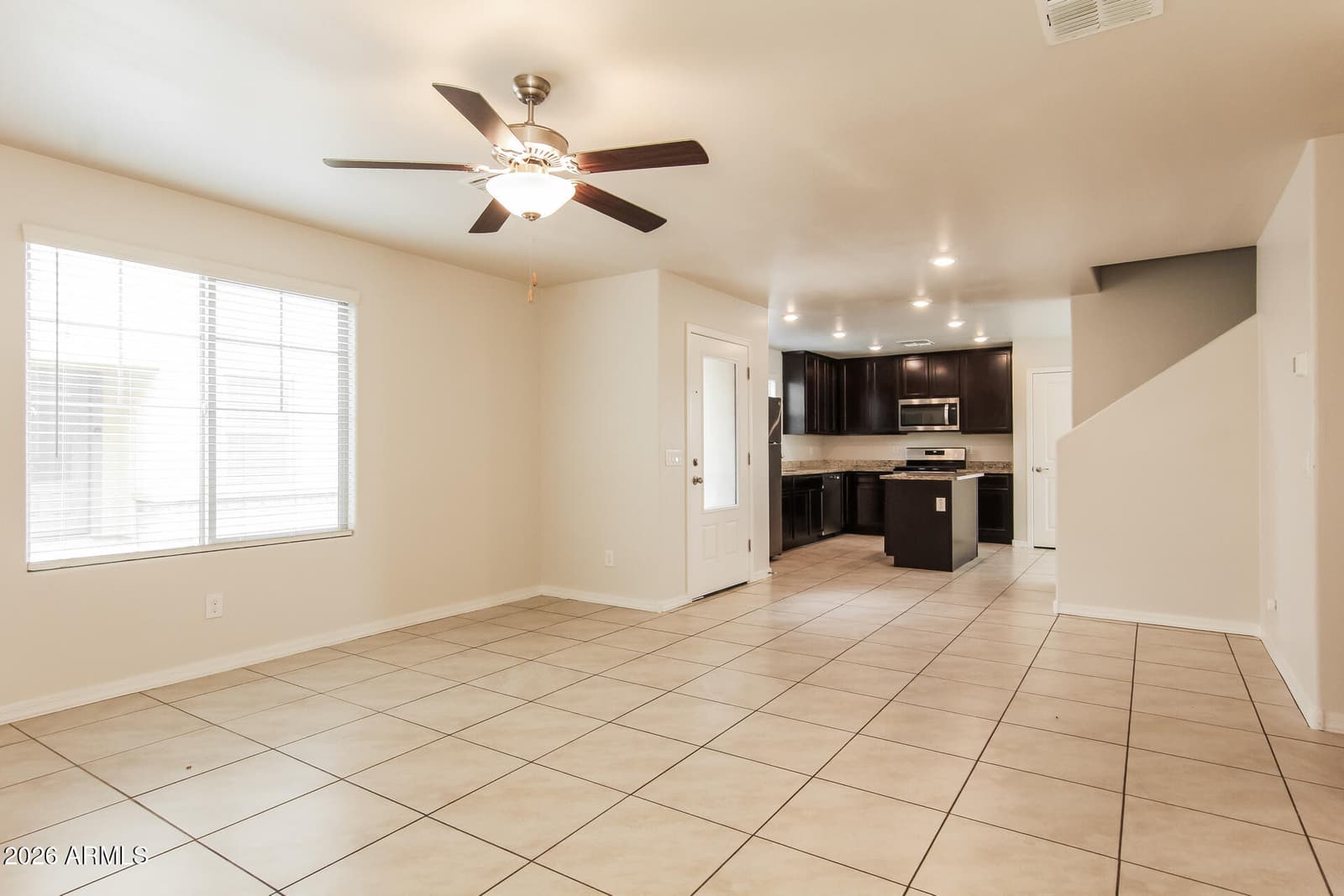 8235 W ODEUM Lane, Phoenix, AZ 85043 — photo 7 of 27