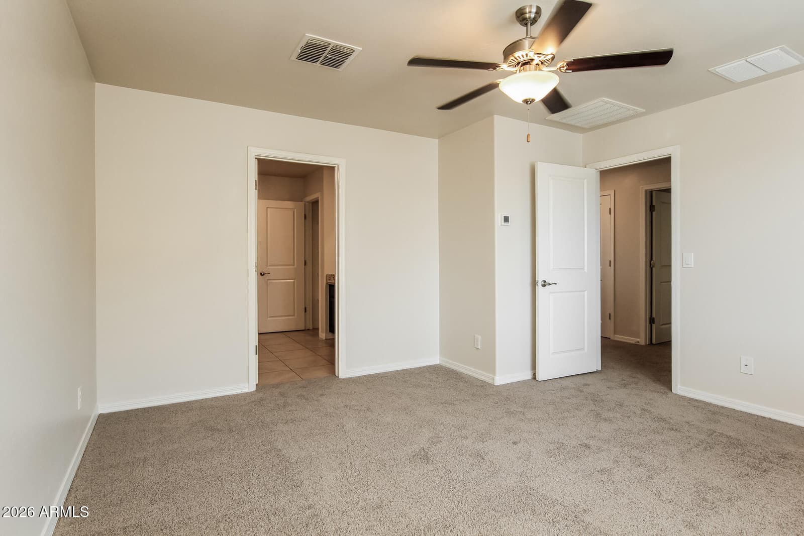 8235 W ODEUM Lane, Phoenix, AZ 85043 — photo 13 of 27