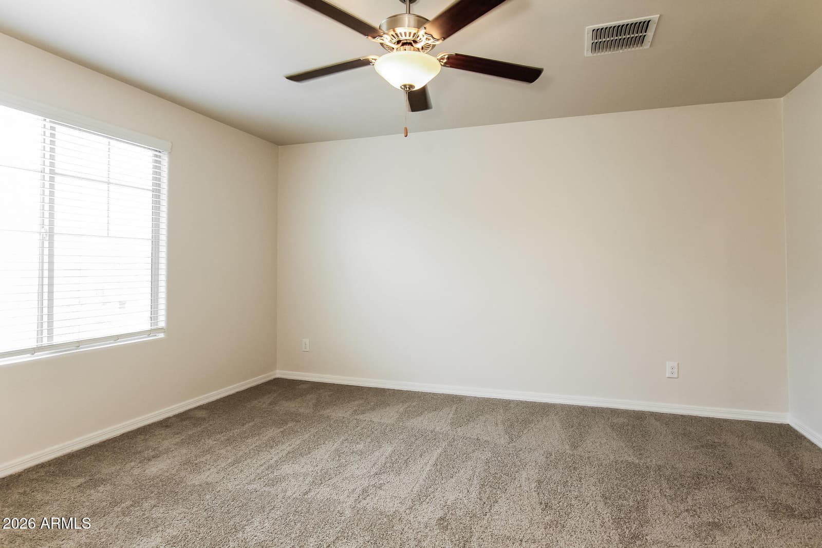 8235 W ODEUM Lane, Phoenix, AZ 85043 — photo 14 of 27
