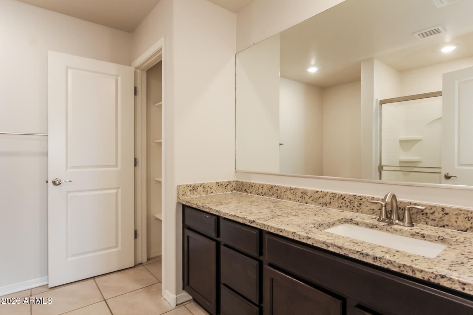 8235 W ODEUM Lane, Phoenix, AZ 85043 — photo 15 of 27