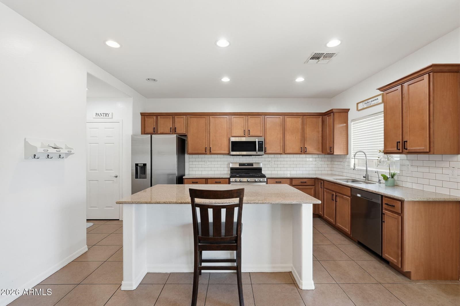 1474 W ALDER Road, San Tan Valley, AZ 85140 — photo 14 of 44