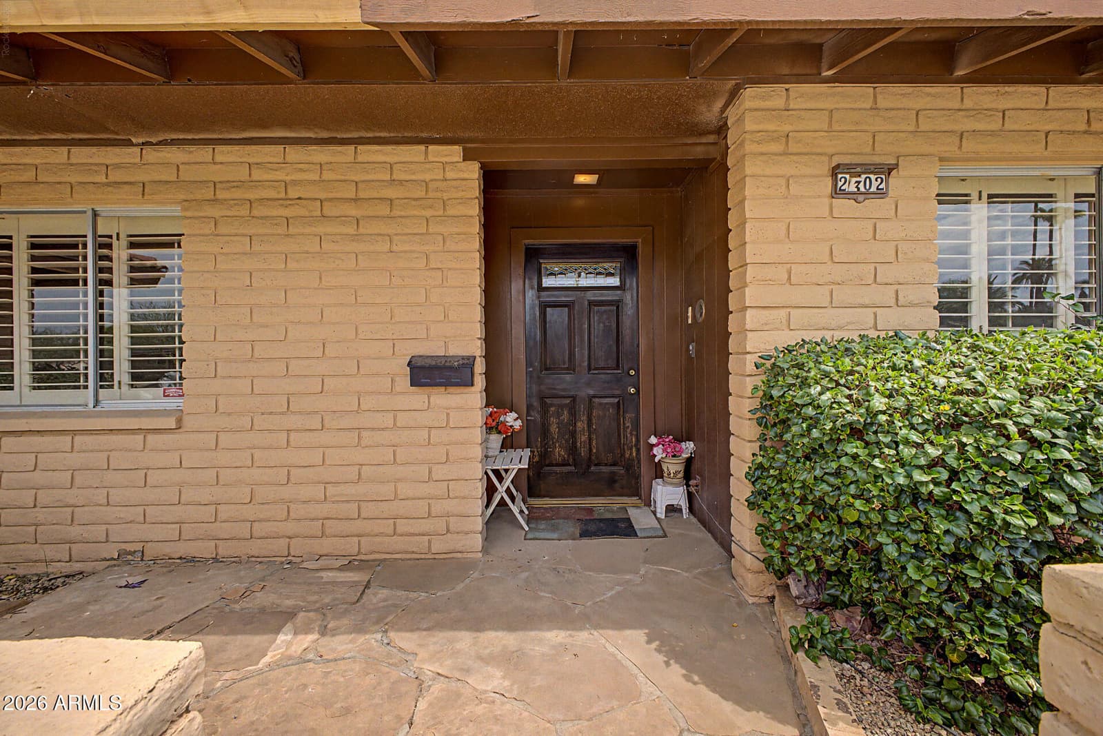 2302 E LINCOLN Circle, Phoenix, AZ 85016 — photo 5 of 36