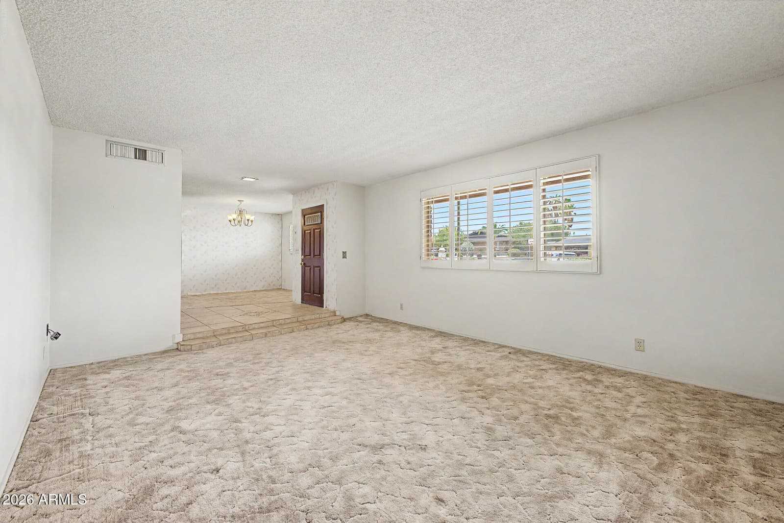 2302 E LINCOLN Circle, Phoenix, AZ 85016 — photo 7 of 36