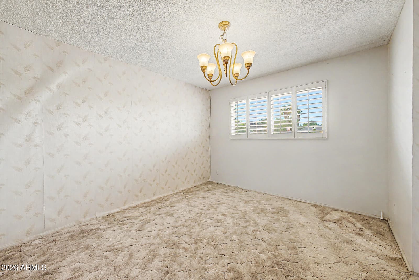 2302 E LINCOLN Circle, Phoenix, AZ 85016 — photo 9 of 36
