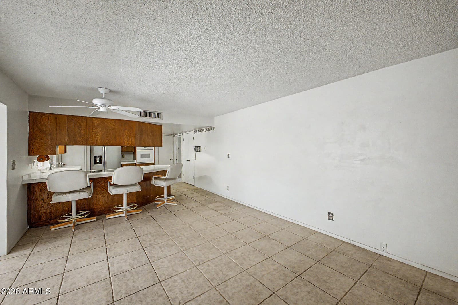 2302 E LINCOLN Circle, Phoenix, AZ 85016 — photo 12 of 36