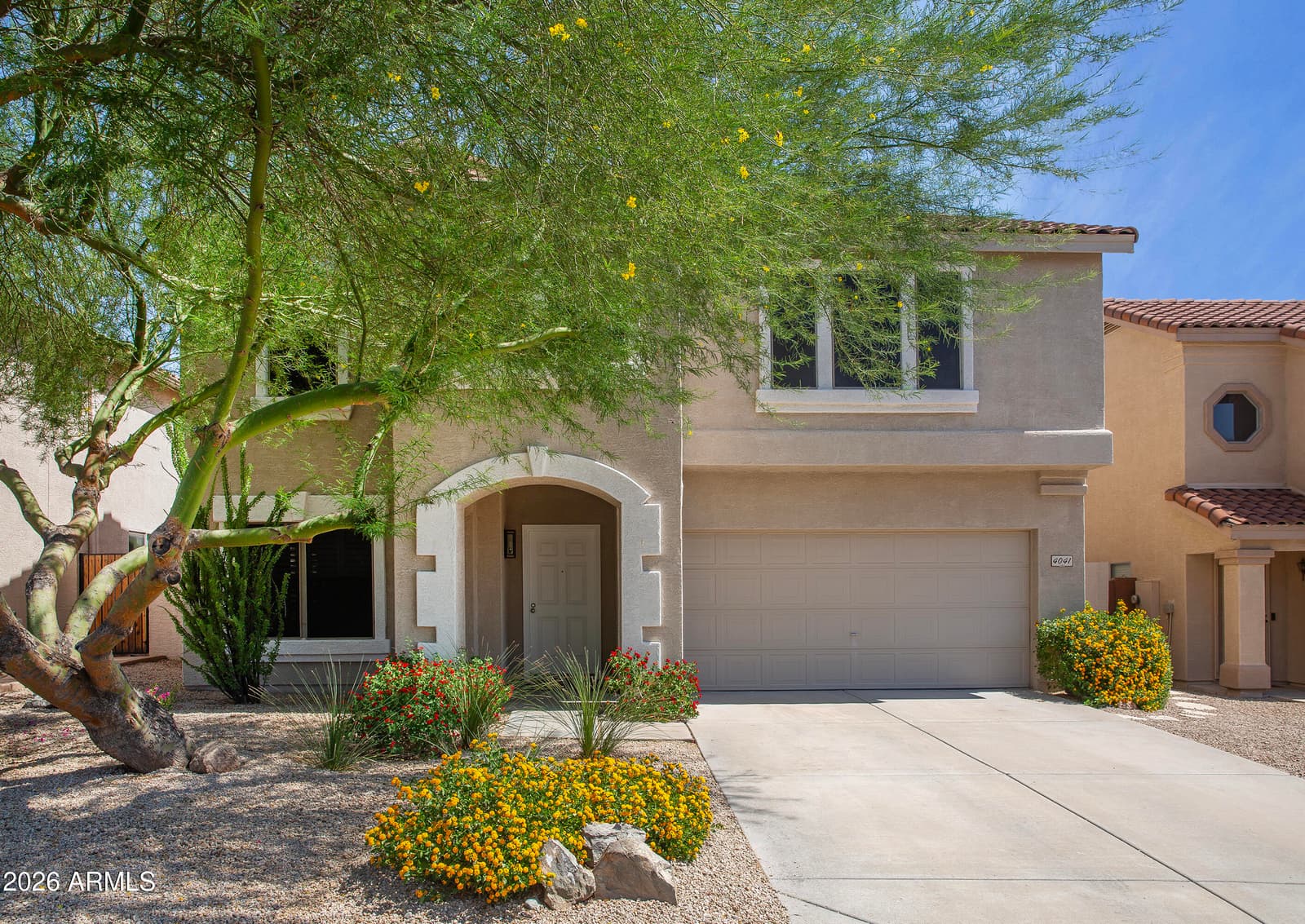 4041 E TETHER Trail, Phoenix, AZ 85050 — photo 1 of 27