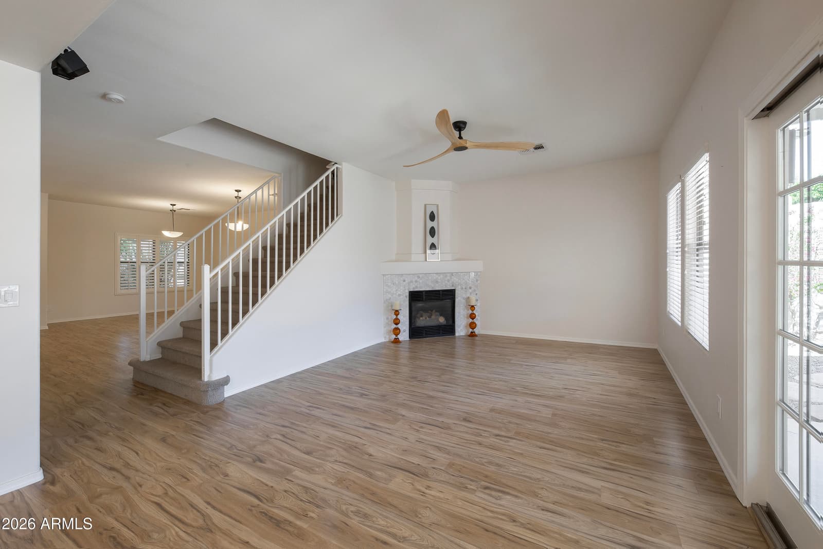 4041 E TETHER Trail, Phoenix, AZ 85050 — photo 2 of 27