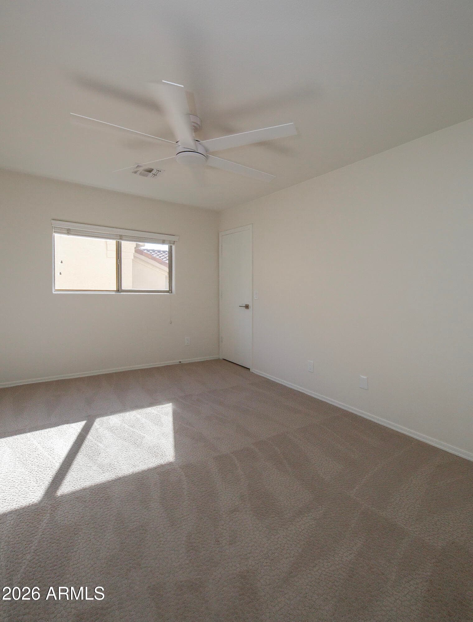 4041 E TETHER Trail, Phoenix, AZ 85050 — photo 19 of 27