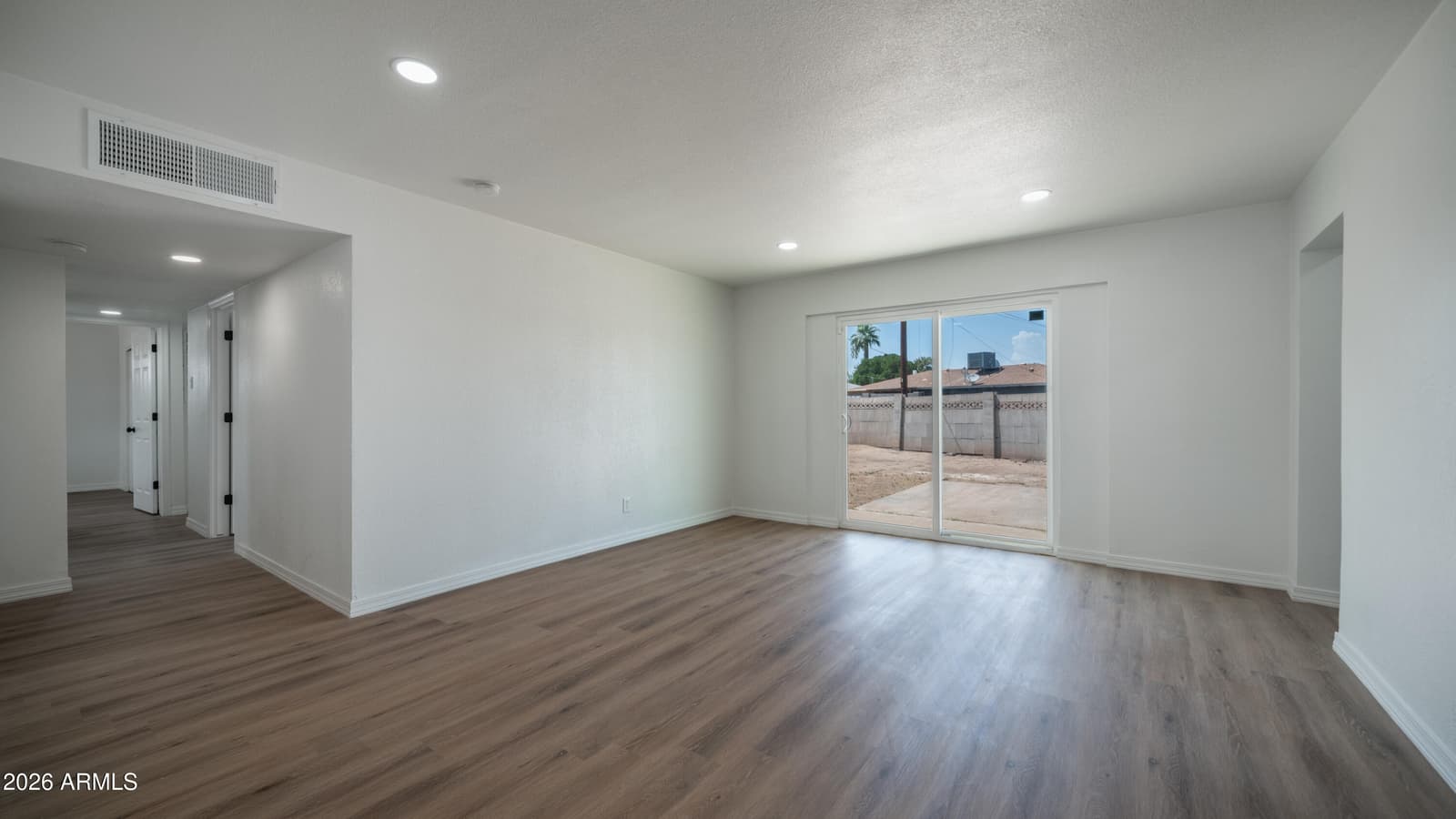 3302 W TURNEY Avenue, Phoenix, AZ 85017 — photo 9 of 26