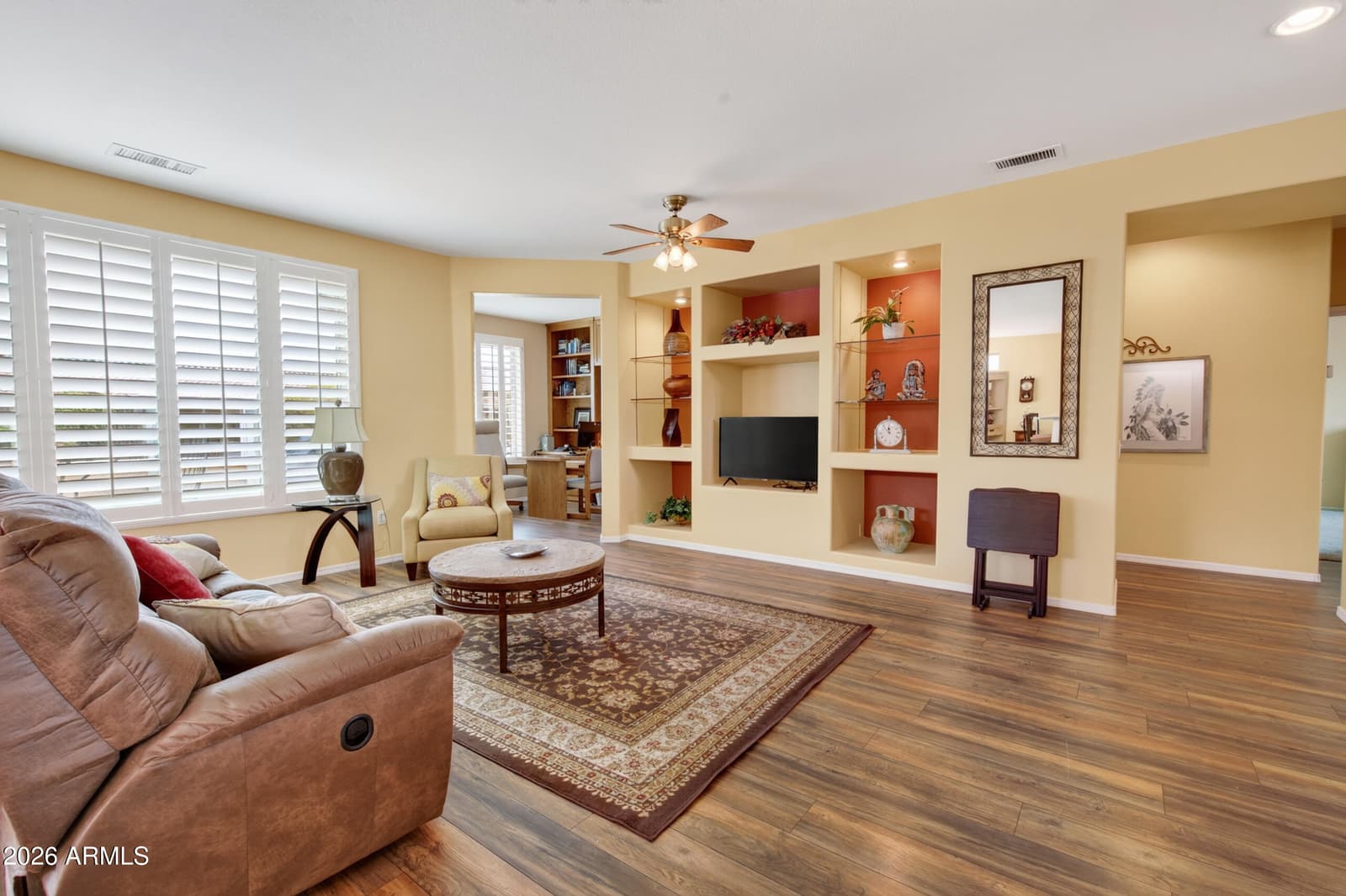 16263 W ESCONDIDO Court W, Surprise, AZ 85374 — photo 4 of 39
