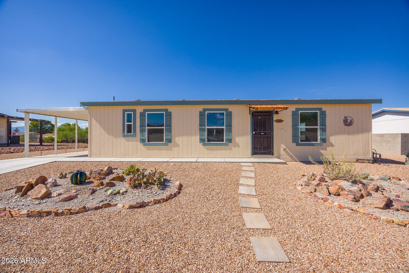 692 W PONY EXPRESS Lane, Benson, AZ 85602 — photo 2 of 27