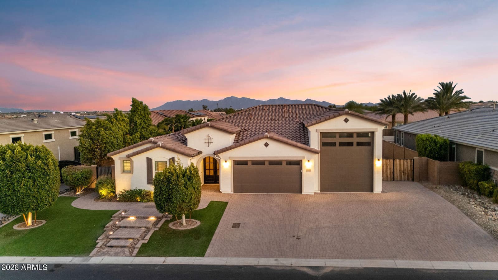 12539 W TUCKEY Lane, Glendale, AZ 85307 — photo 1 of 61