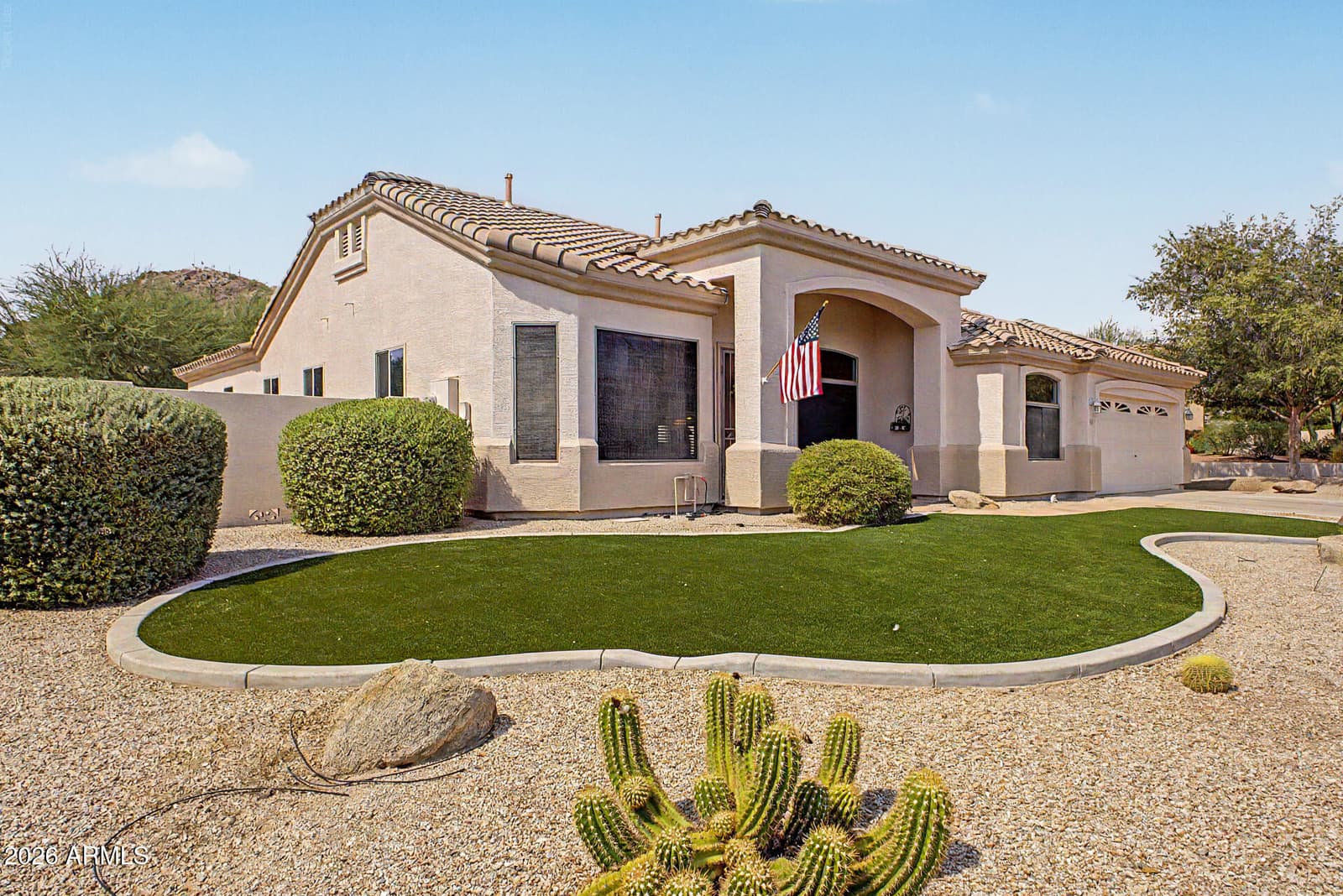 9728 E GOLDEN Street, Mesa, AZ 85207 — photo 3 of 42