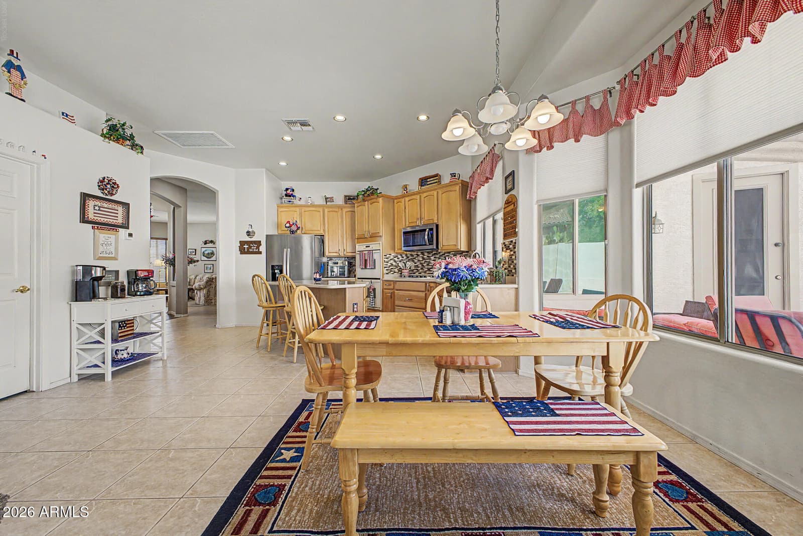 9728 E GOLDEN Street, Mesa, AZ 85207 — photo 12 of 42