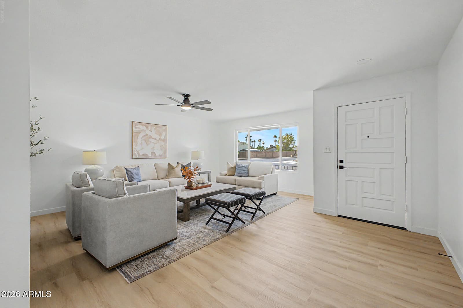 5343 S HAZELTON Lane, Tempe, AZ 85283 — photo 4 of 35
