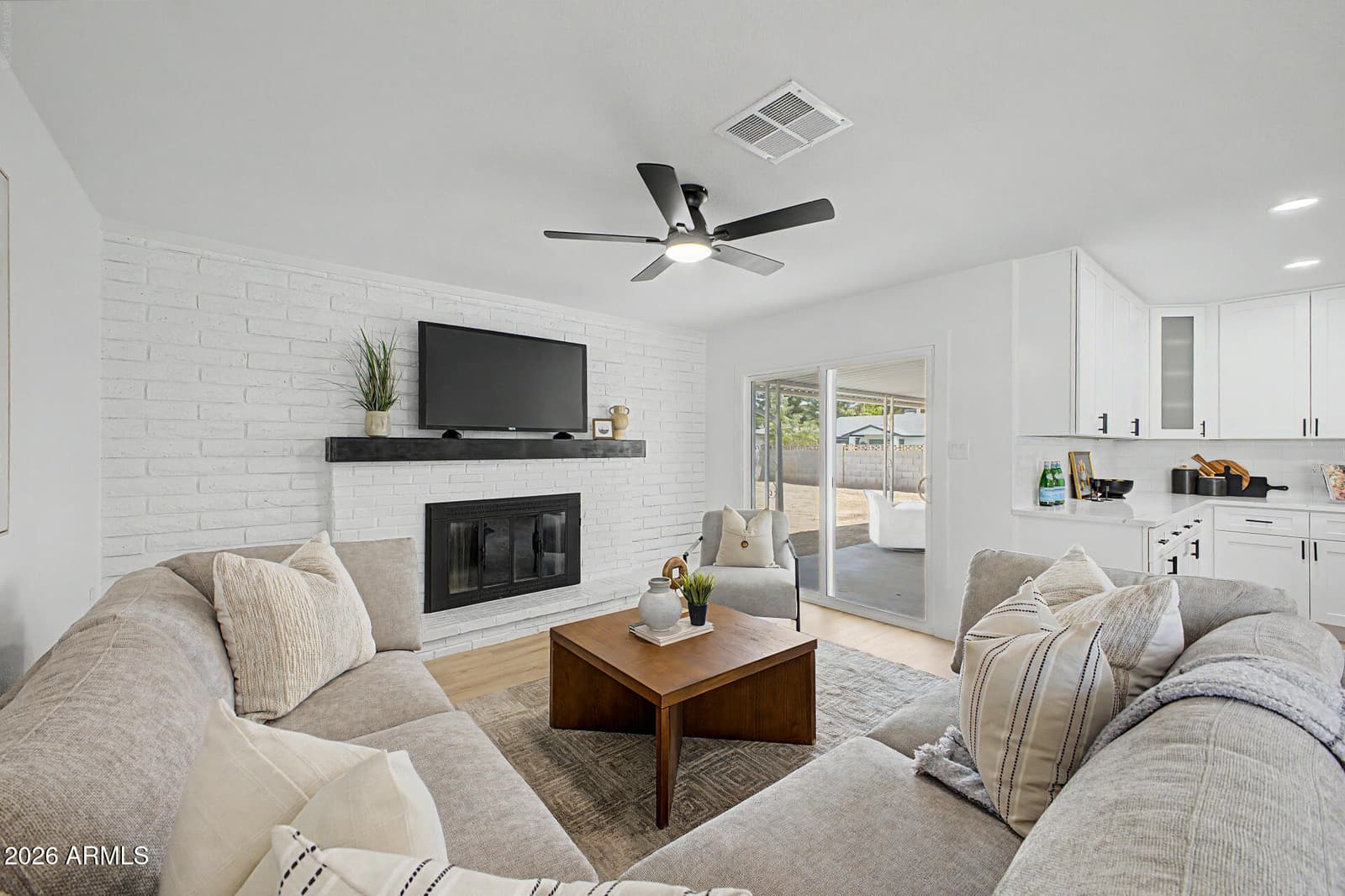 5343 S HAZELTON Lane, Tempe, AZ 85283 — photo 17 of 35