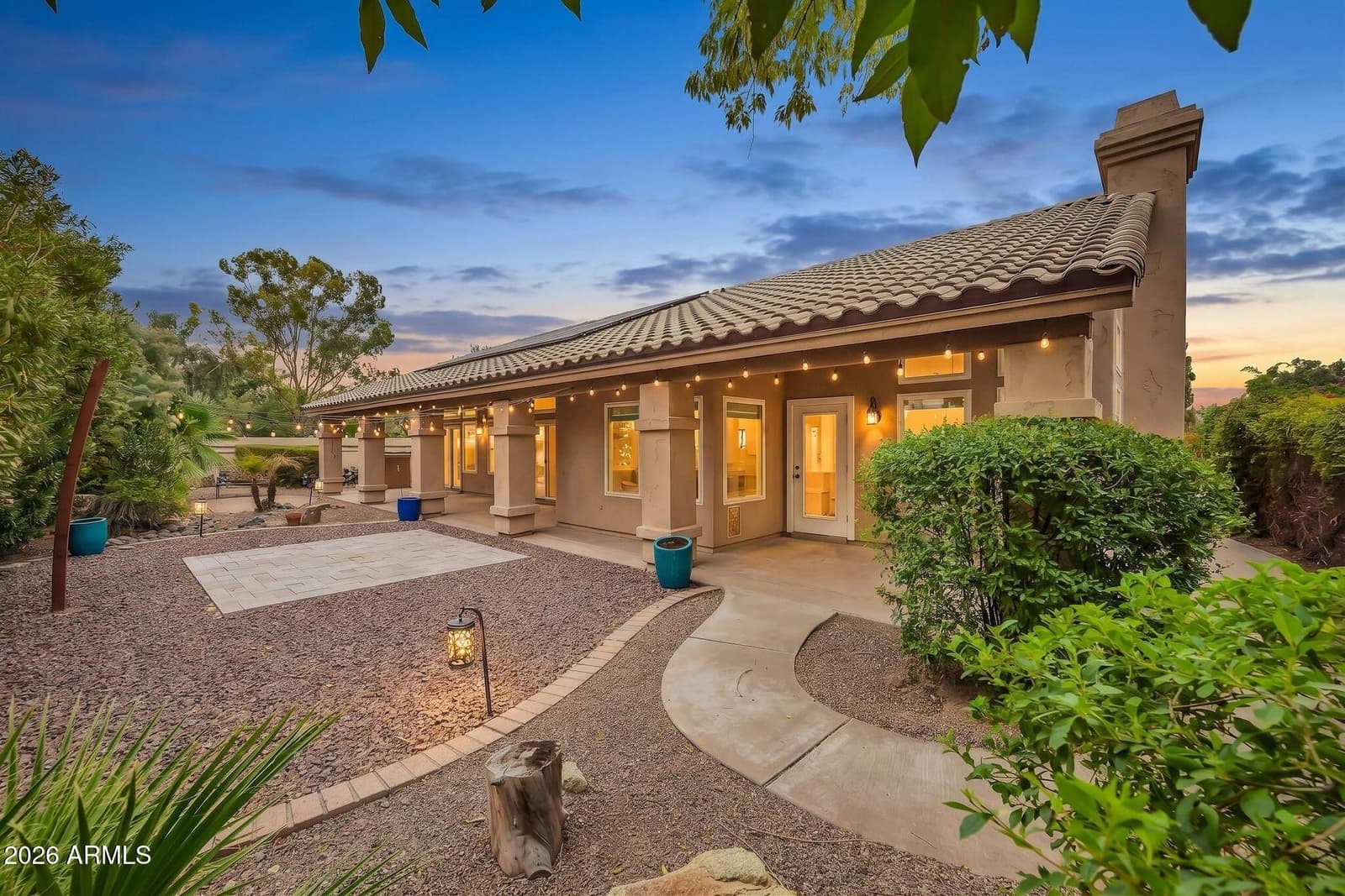 724 N ASH Drive, Chandler, AZ 85224 — photo 5 of 54