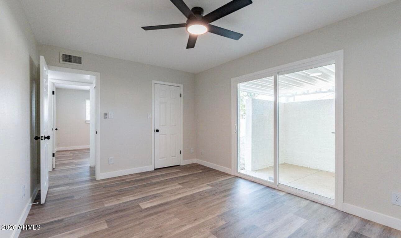 8304 N 55th Avenue, Glendale, AZ 85302 — photo 8 of 21
