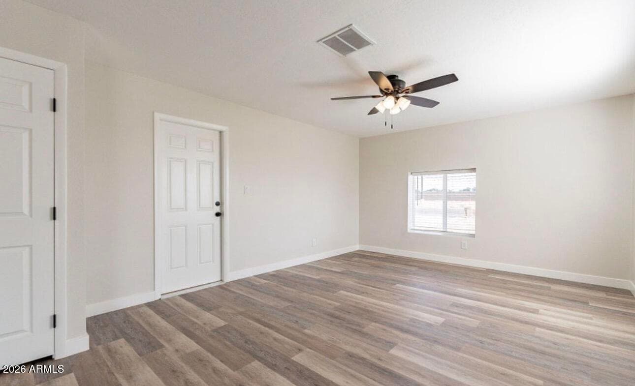 8304 N 55th Avenue, Glendale, AZ 85302 — photo 10 of 21