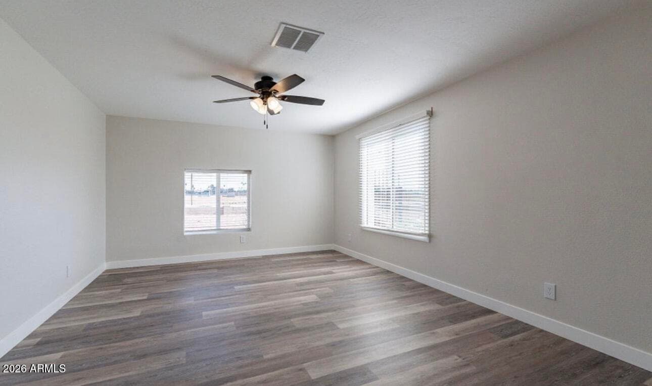 8304 N 55th Avenue, Glendale, AZ 85302 — photo 11 of 21
