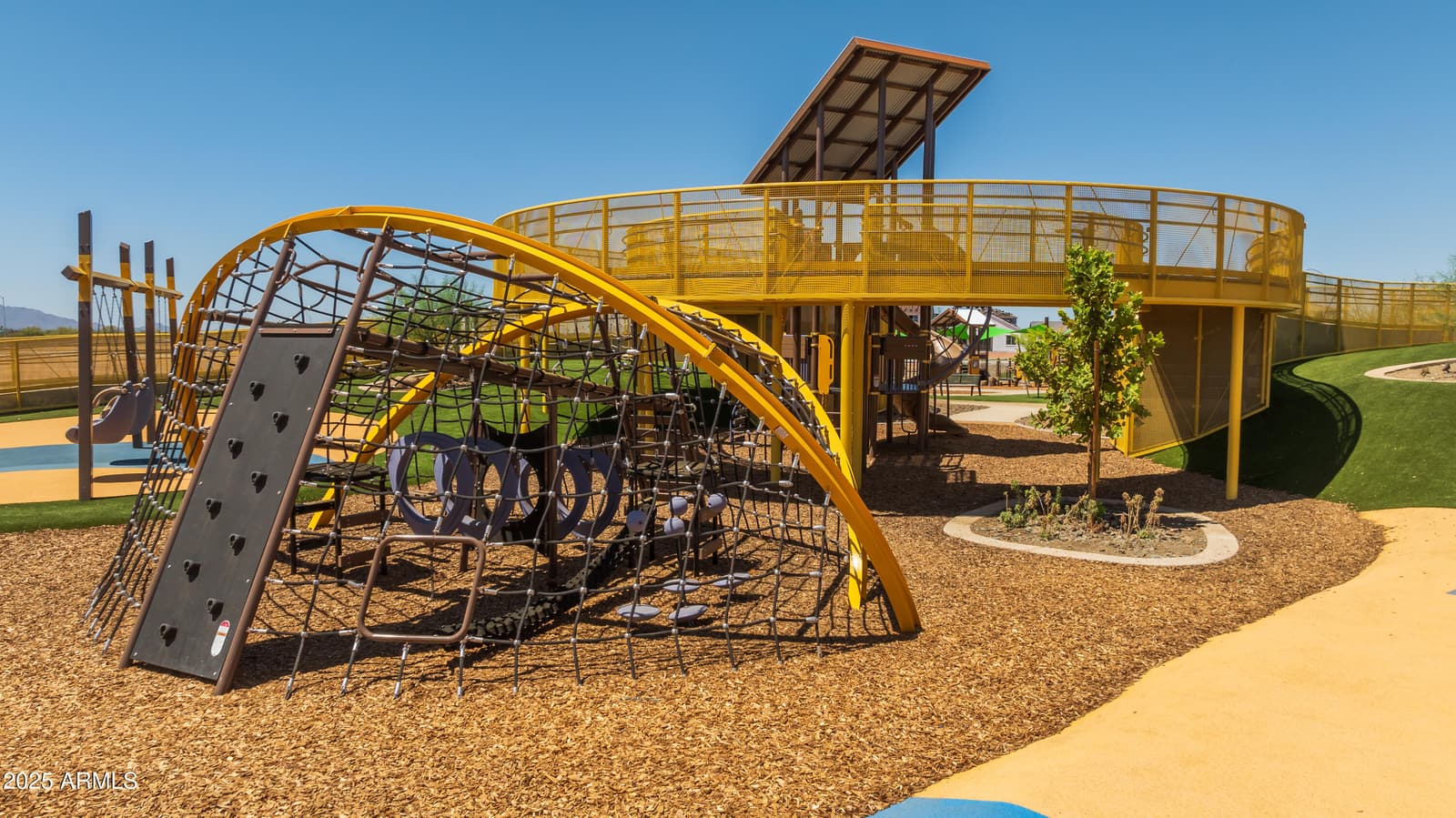 10212 S MINERS RUN Trail, Apache Junction, AZ 85120 — photo 10 of 33