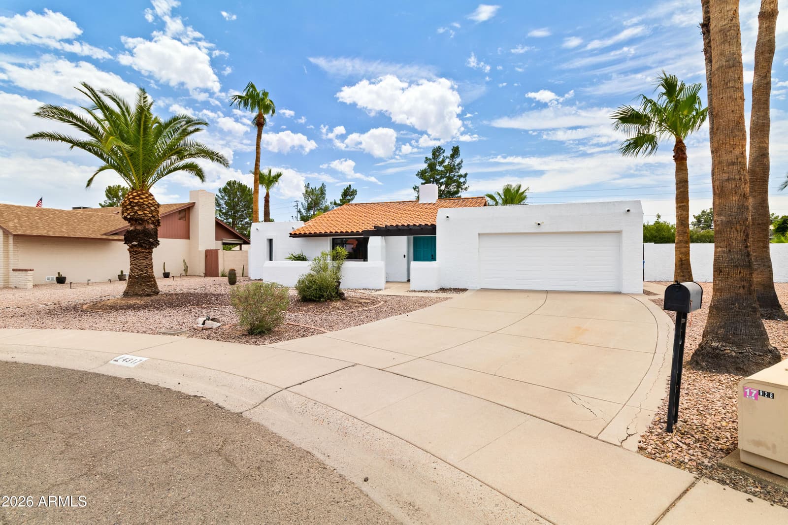 4317 E LUDLOW Drive, Phoenix, AZ 85032 — photo 2 of 25