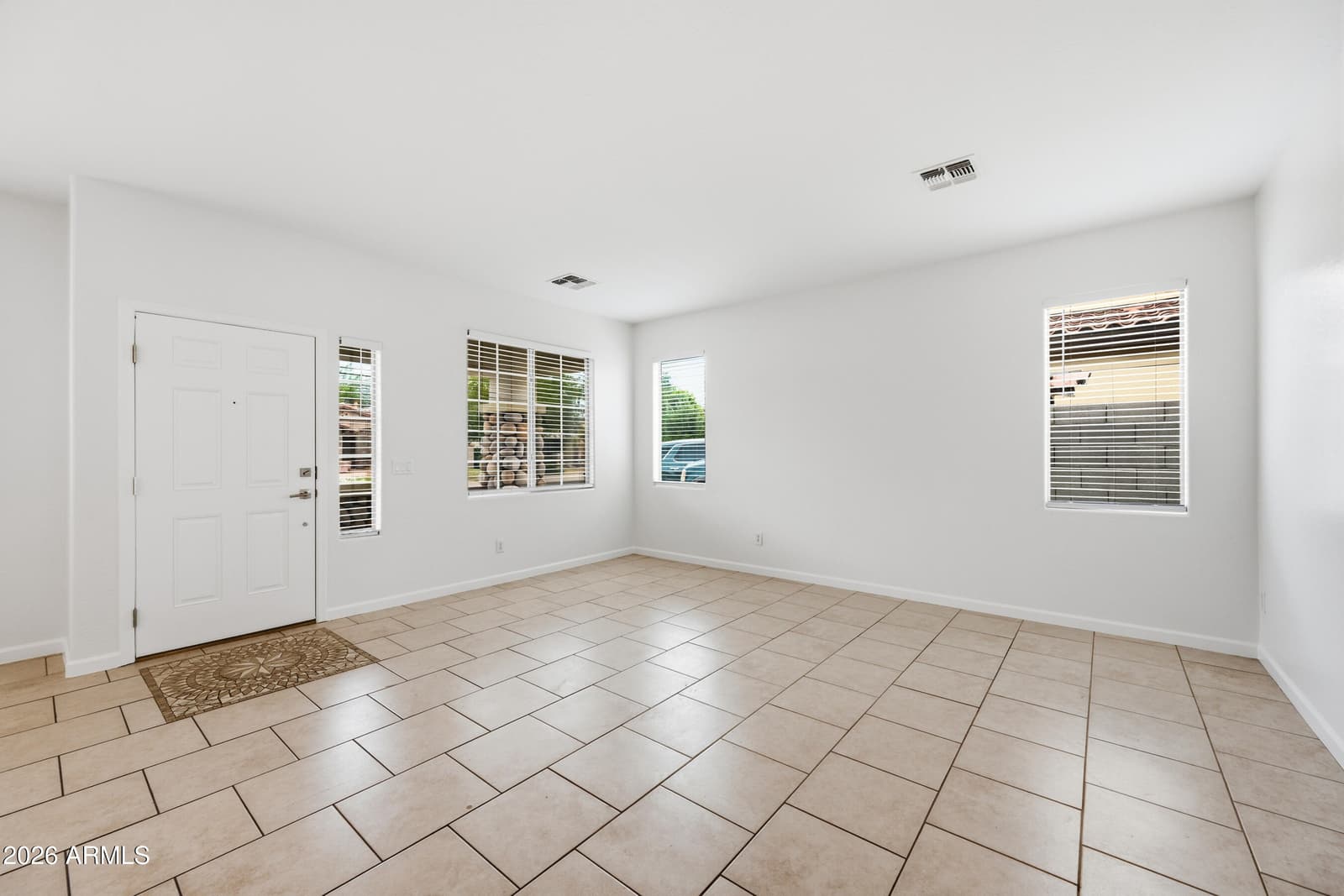 8771 W GARDENIA Avenue, Glendale, AZ 85305 — photo 9 of 69