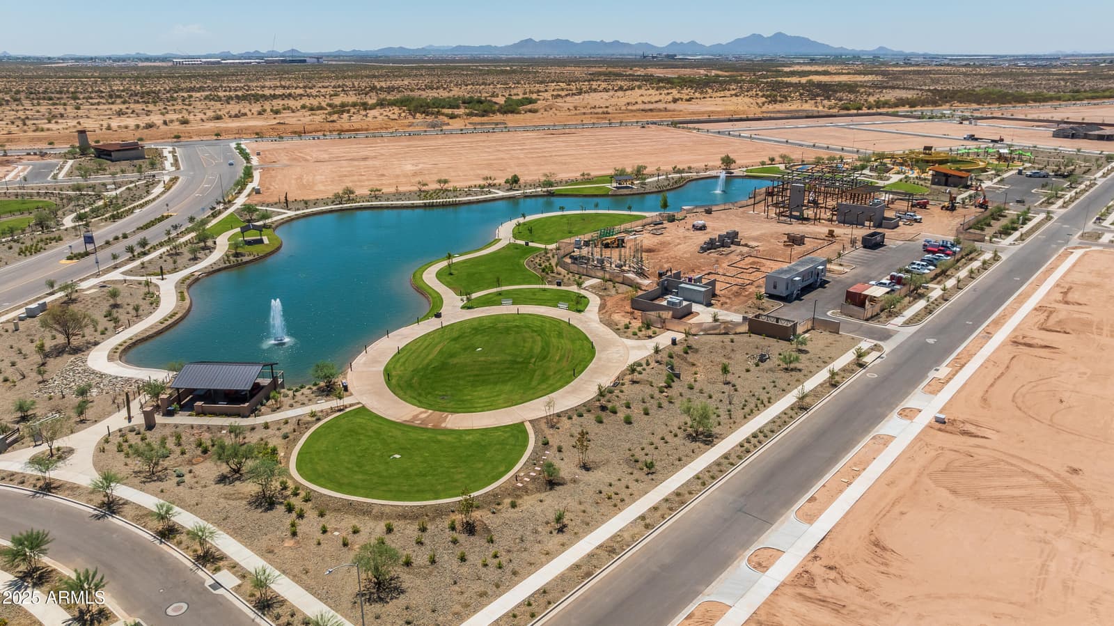 10272 S MINERS RUN Trail, Apache Junction, AZ 85120 — photo 4 of 31