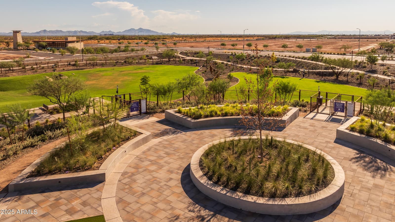 10176 S MINERS RUN Trail, Apache Junction, AZ 85120 — photo 16 of 30