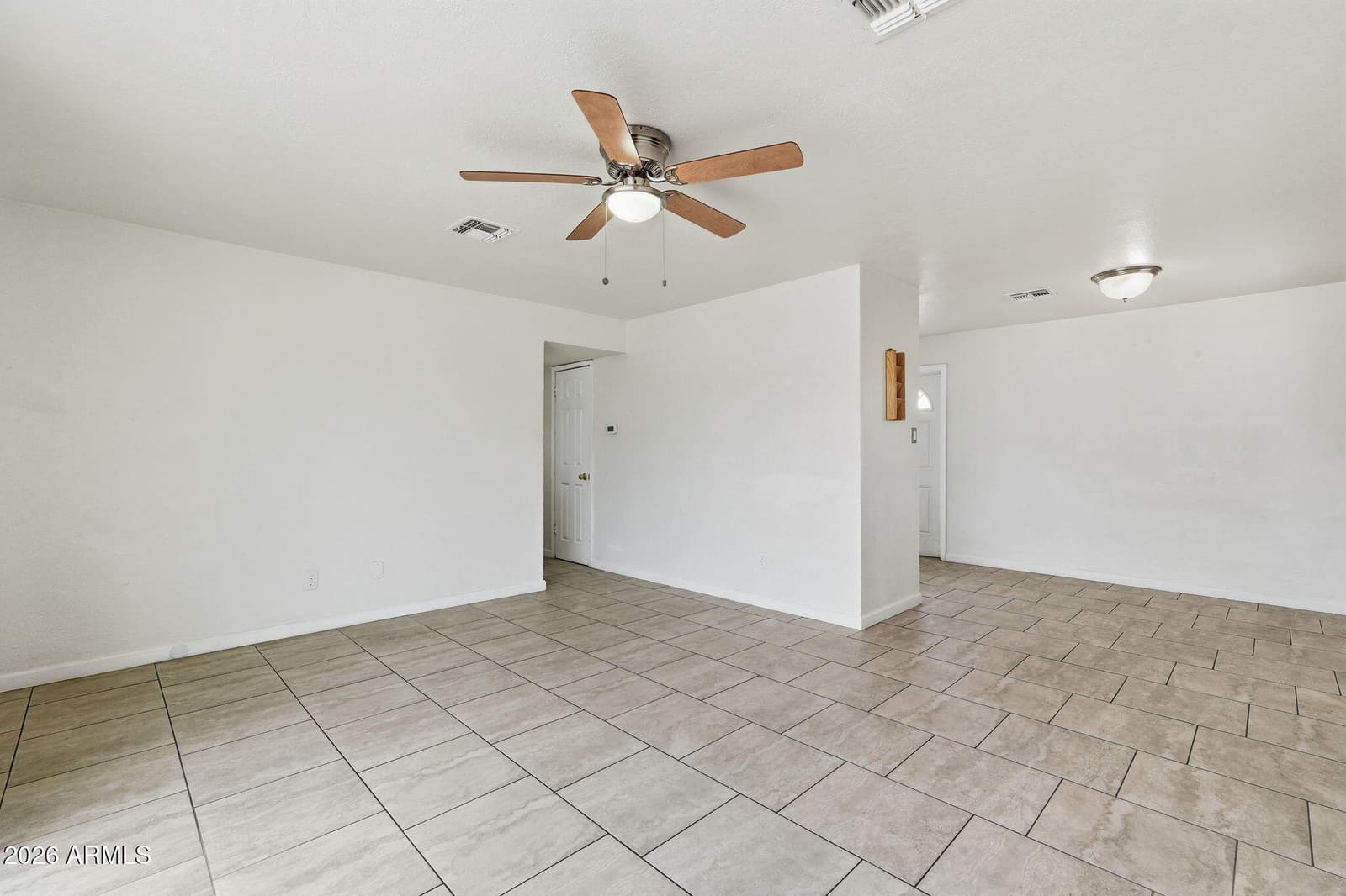 3337 W THOMAS Road, Phoenix, AZ 85017 — photo 3 of 18