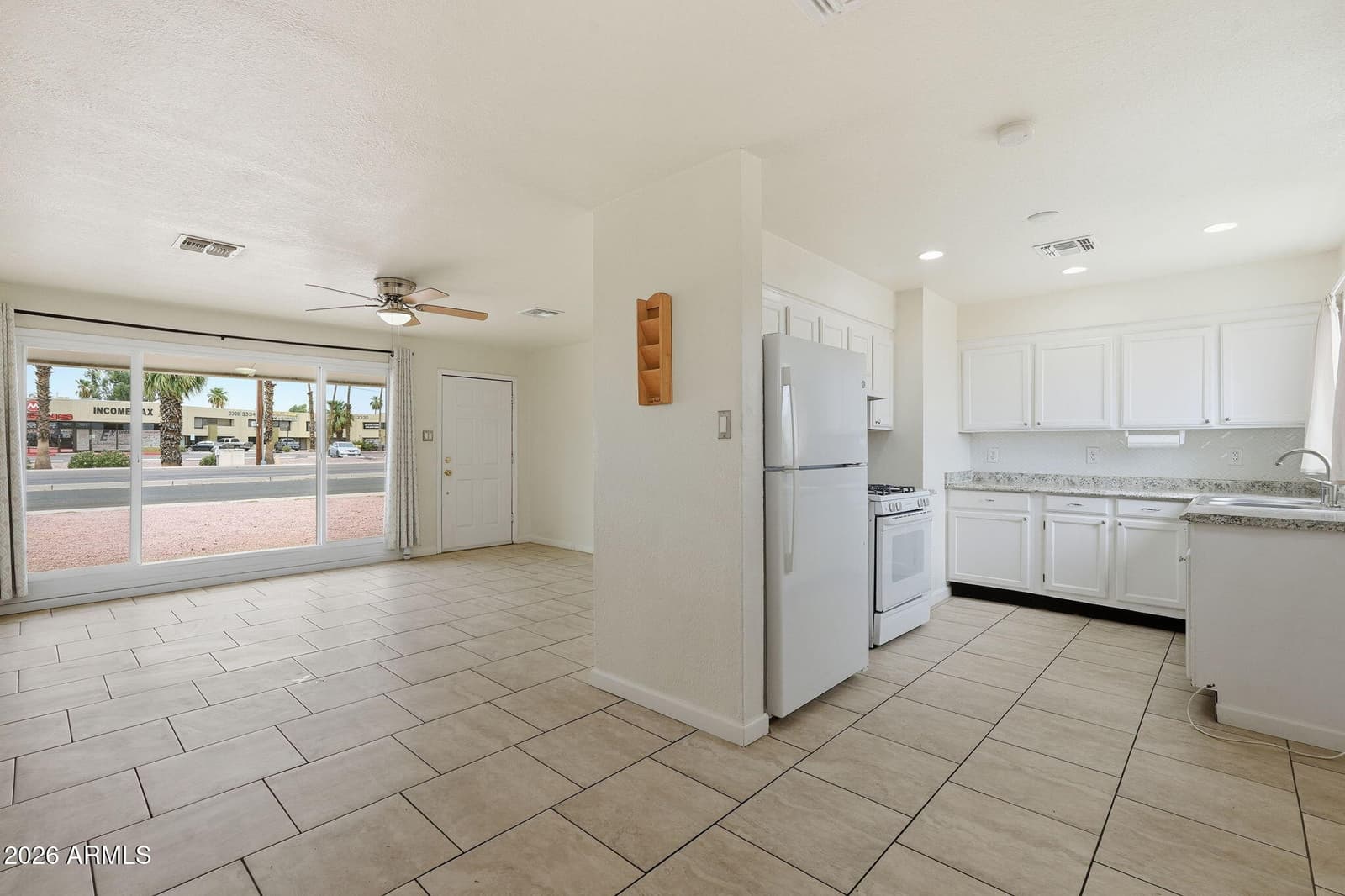 3337 W THOMAS Road, Phoenix, AZ 85017 — photo 4 of 18