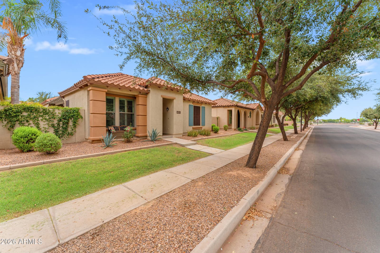 3548 S Wren Drive, Gilbert, AZ 85297 — photo 2 of 108