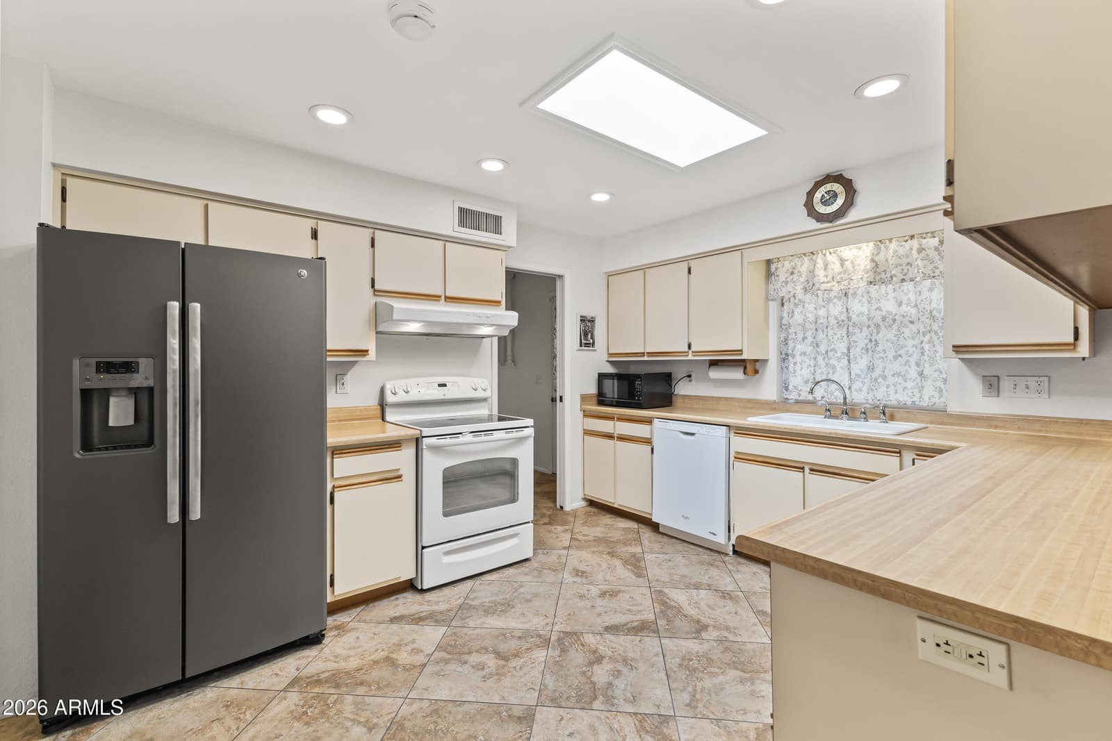 4256 E DOLPHIN Avenue 67, Mesa, AZ 85206 — photo 10 of 41