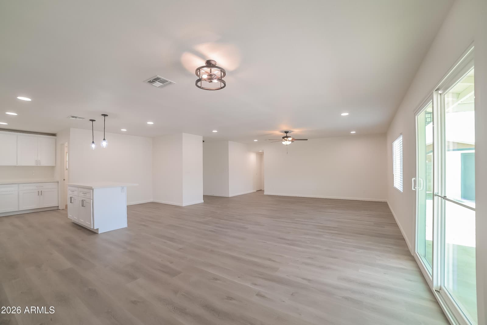 3412 N 89TH Avenue, Phoenix, AZ 85037 — photo 11 of 15