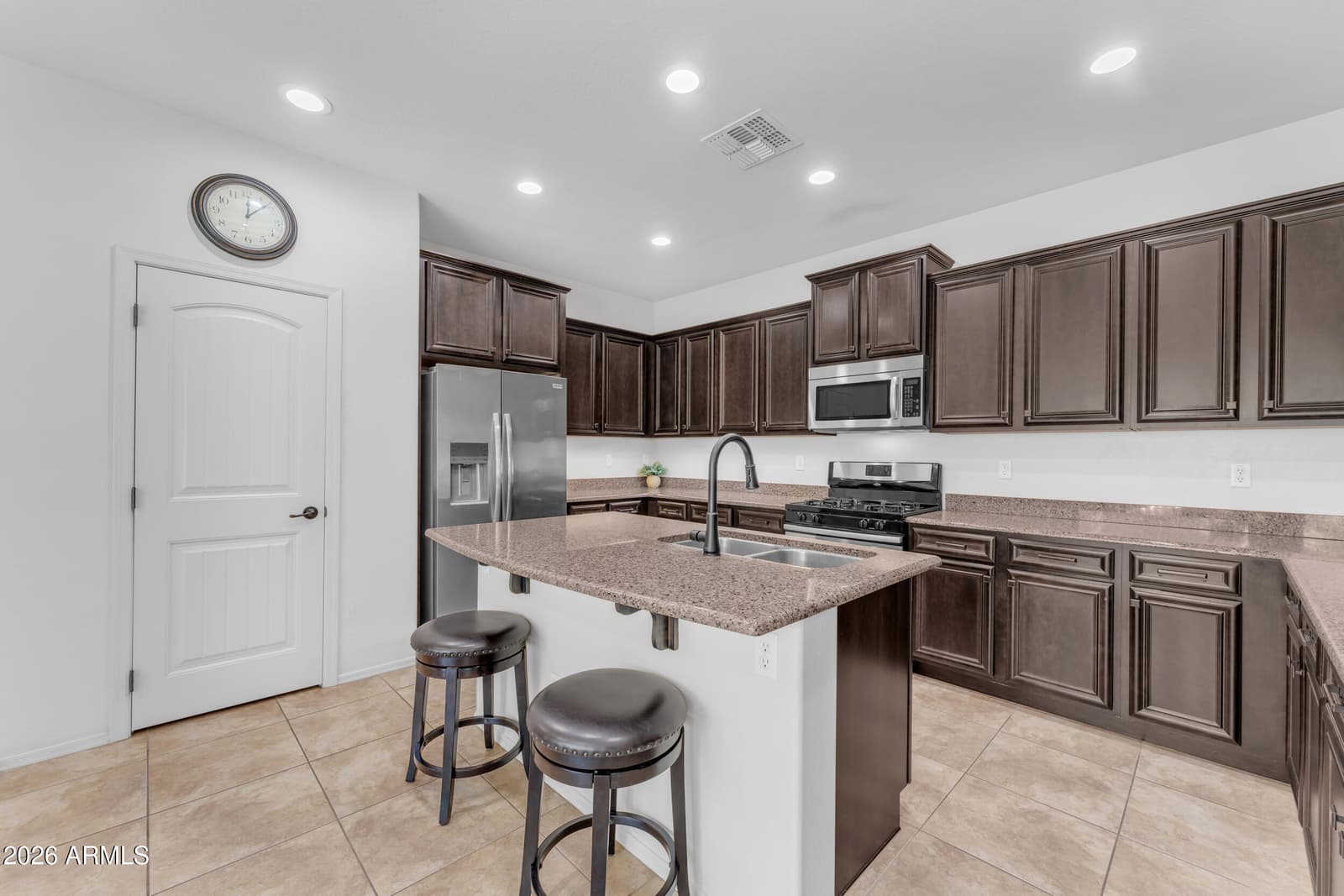3548 S Wren Drive, Gilbert, AZ 85297 — photo 12 of 108