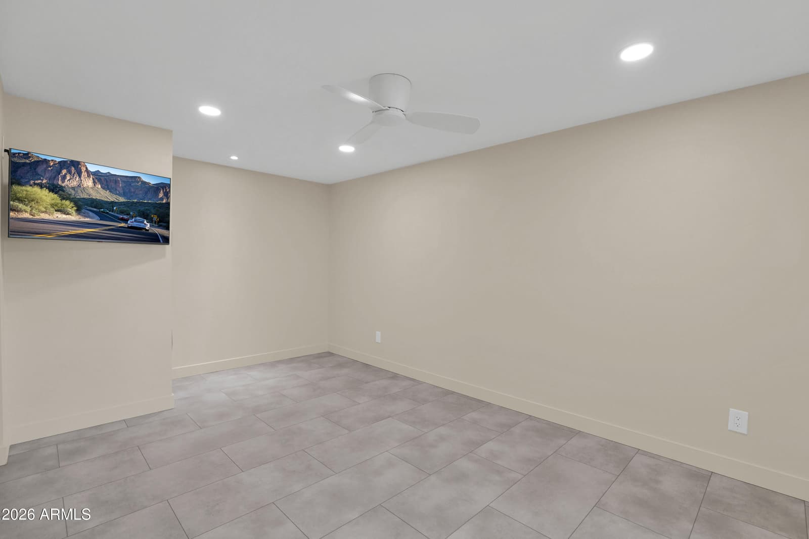 4727 E LAFAYETTE Boulevard 303, Phoenix, AZ 85018 — photo 15 of 24